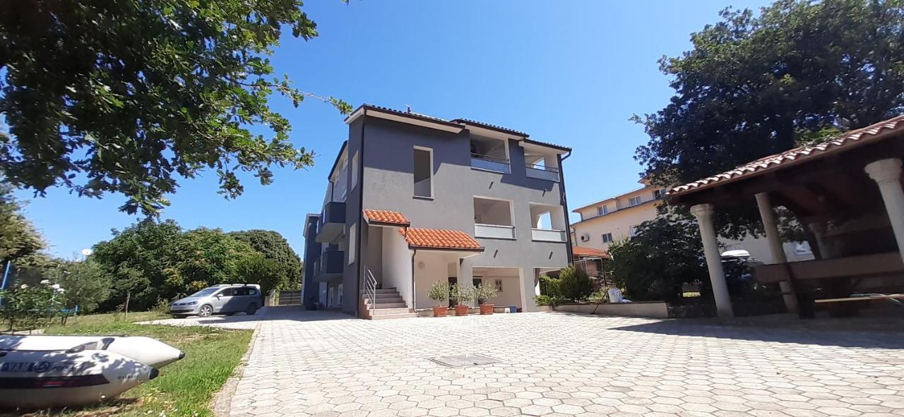 מדולין Apartments Barbic מראה חיצוני תמונה